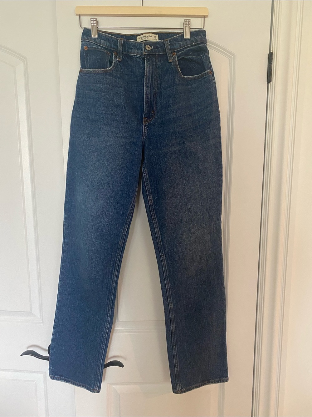 Abercrombie and Fitch 90s straight ultra high rise jeans